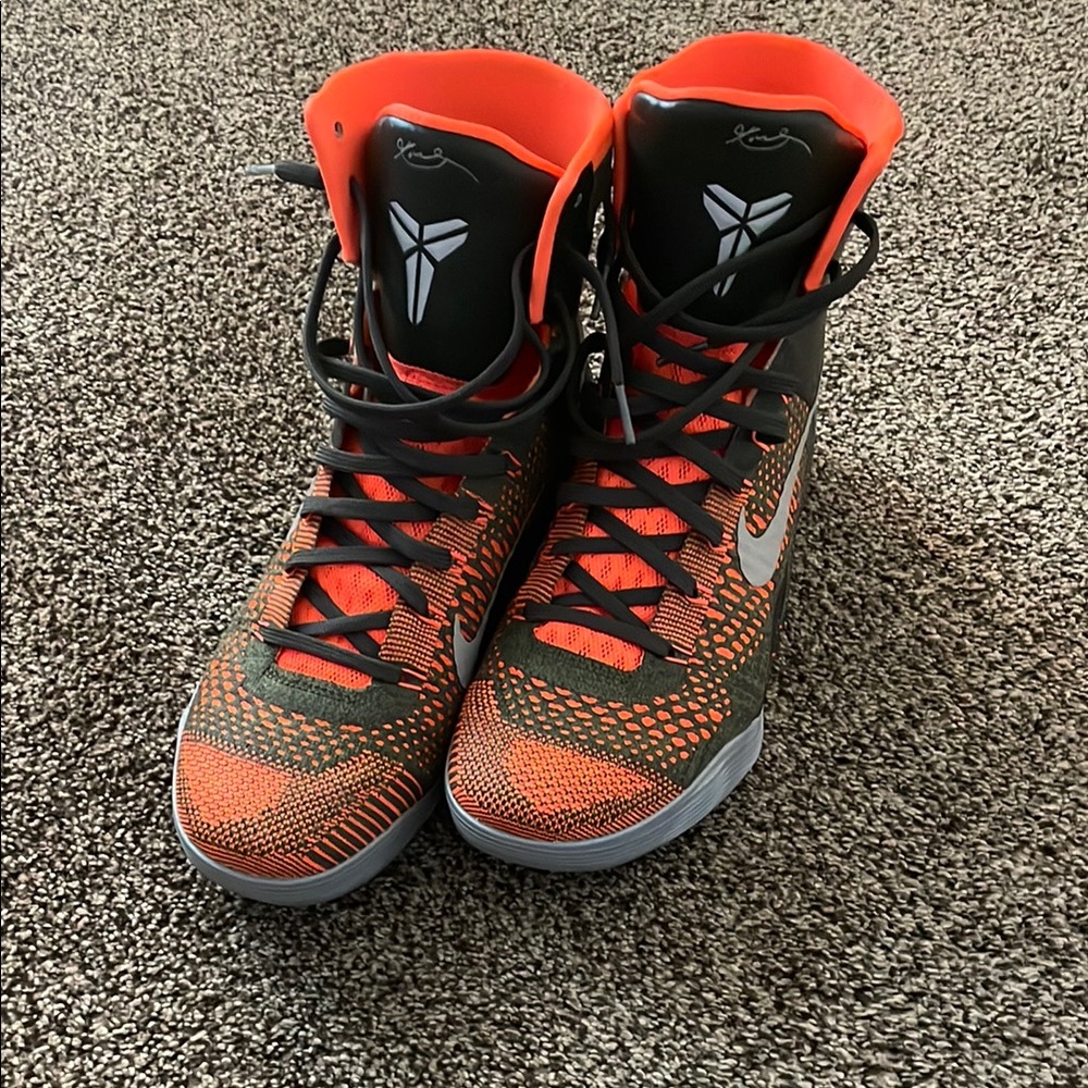 Men's Size 9 Kobe Elite